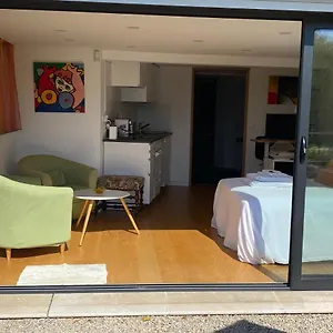 36m2, Dans Un Beau Domaine Privée Au Calme. Appartement